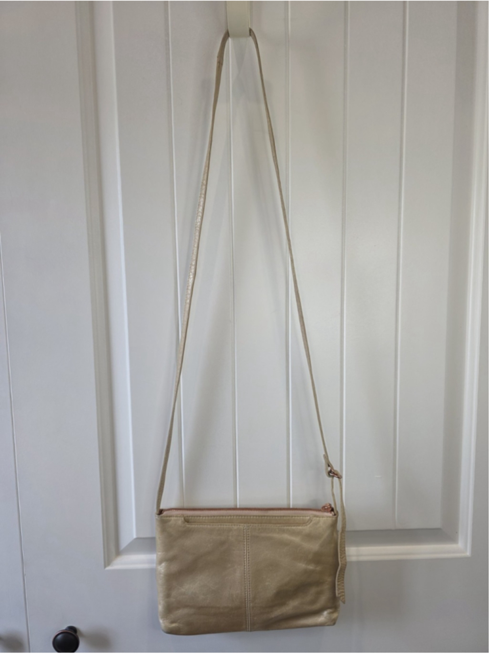 HOBO The Original Metallic Gold Leather Crossbody Bag Rose Gold Hardware Travel - Picture 5 of 16